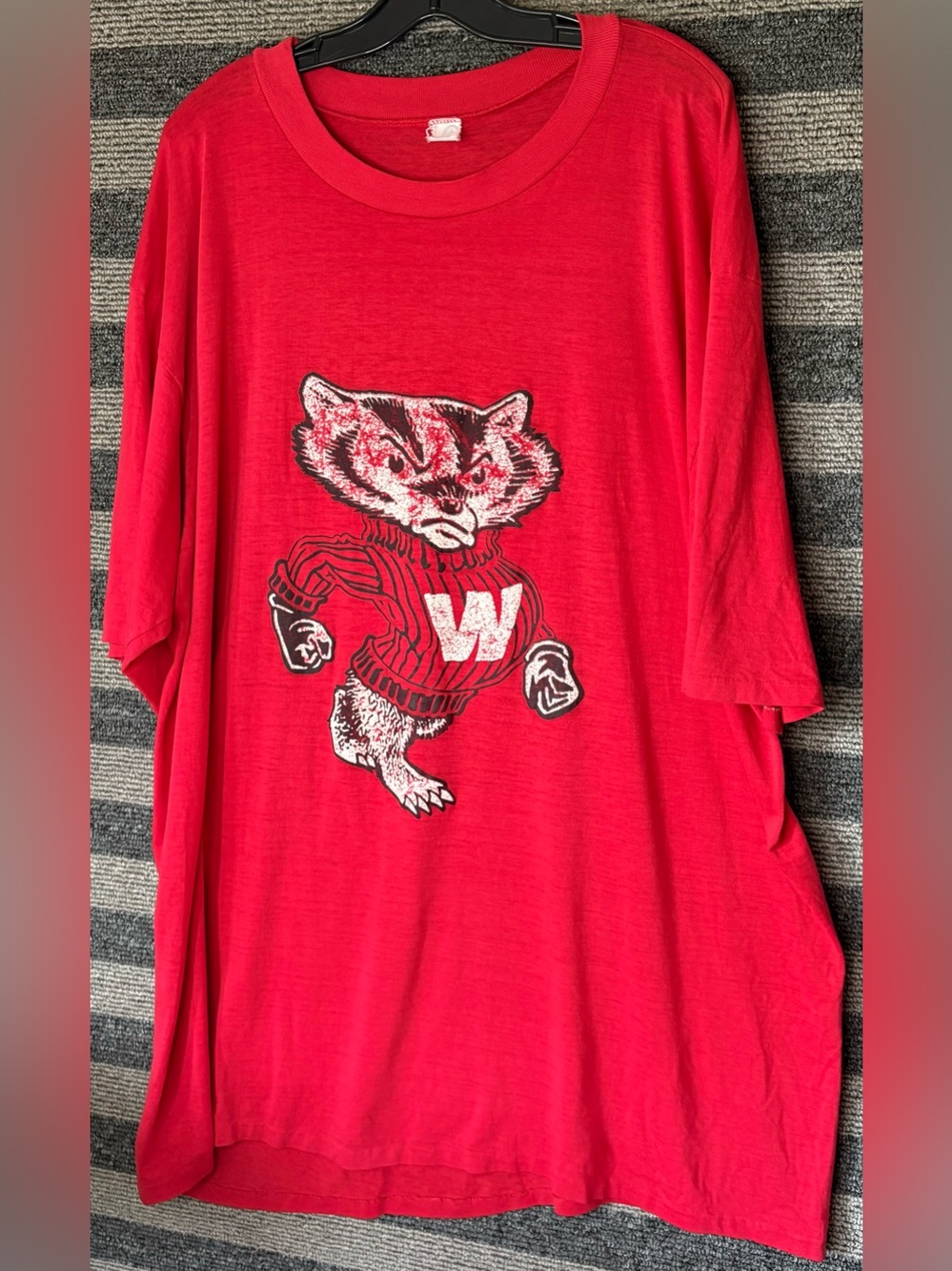 Vintage 90’s University of Wisconsin Badgers Red Single Stitch T-Shirt 3XL Long